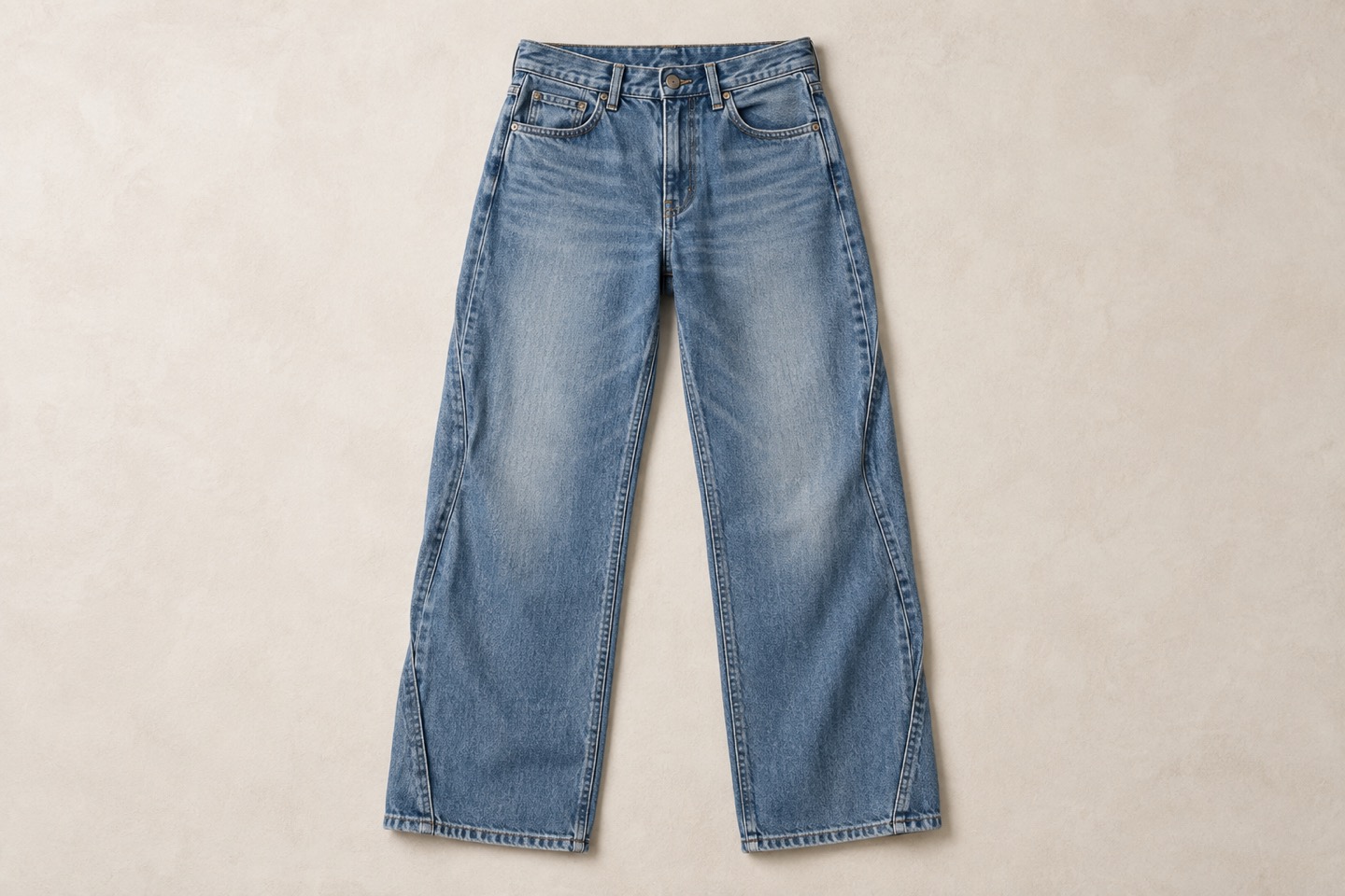 Stilillustration af wide twist-jeans